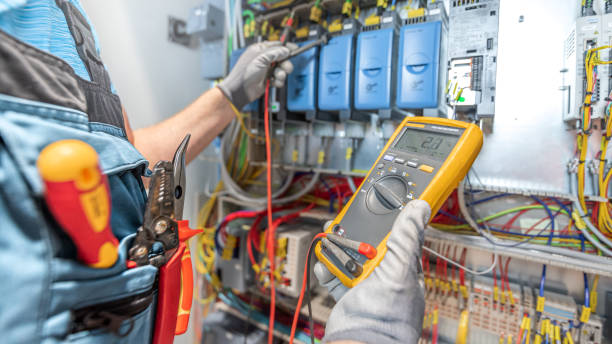 Best Local Electrician Companies  in Greenfield, IN